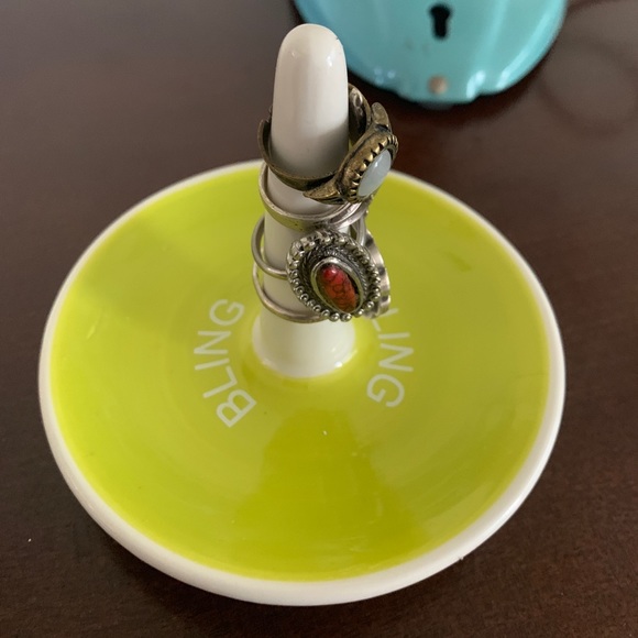 🍱Bling Bling Ring Holder